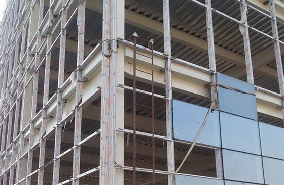 鋼結(jié)構(gòu)玻璃幕墻