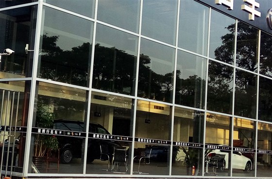 4S店玻璃幕墻價格多少合適