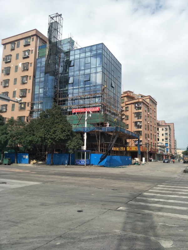 鋁板幕墻龍骨含量是多少？