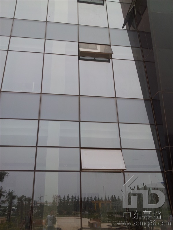 鋁板幕墻膠縫寬度通常為多少？