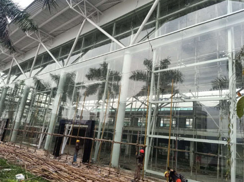 

深圳玻璃幕墻安裝多少錢一平米？