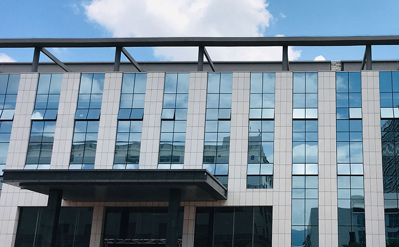 玻璃幕墻找誰(shuí)做靠譜