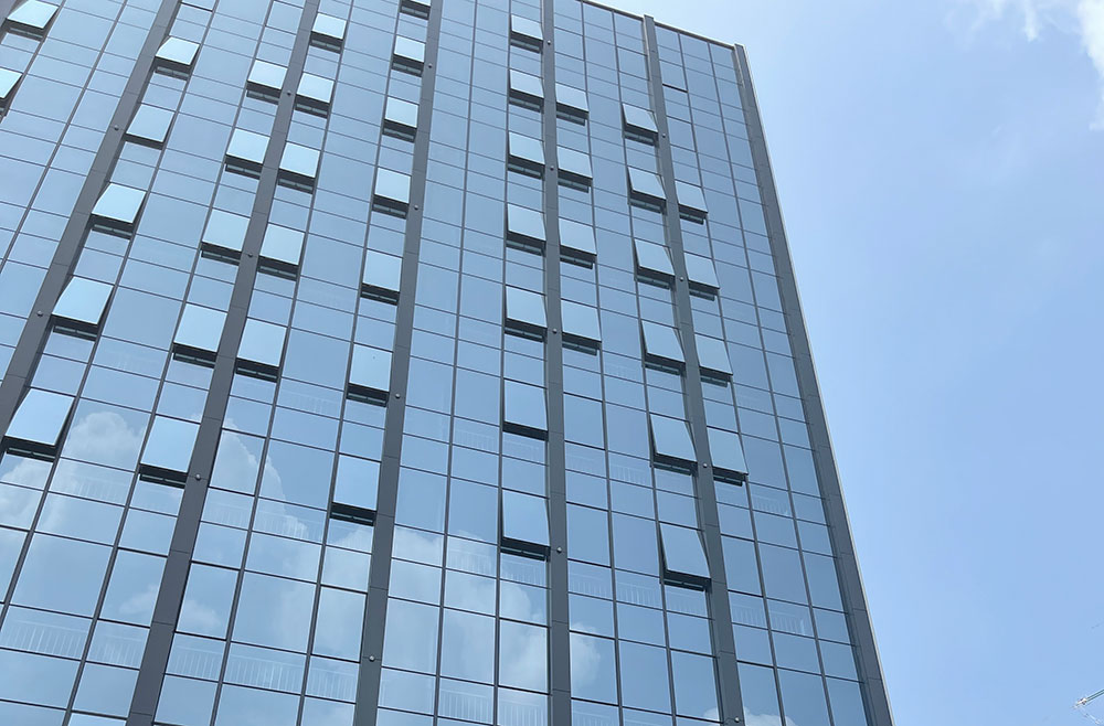 專(zhuān)業(yè)做玻璃幕墻公司