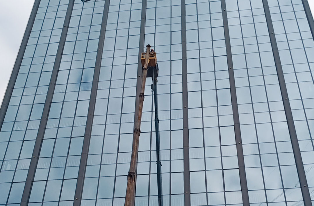 高空換玻璃貴嗎